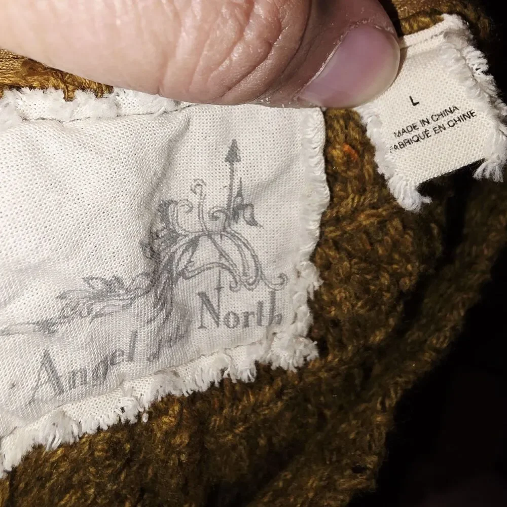 ANGEL OF THE NORTH Sz L Anthropologie Mustard Knit Roubded Hem Poncho Sweater